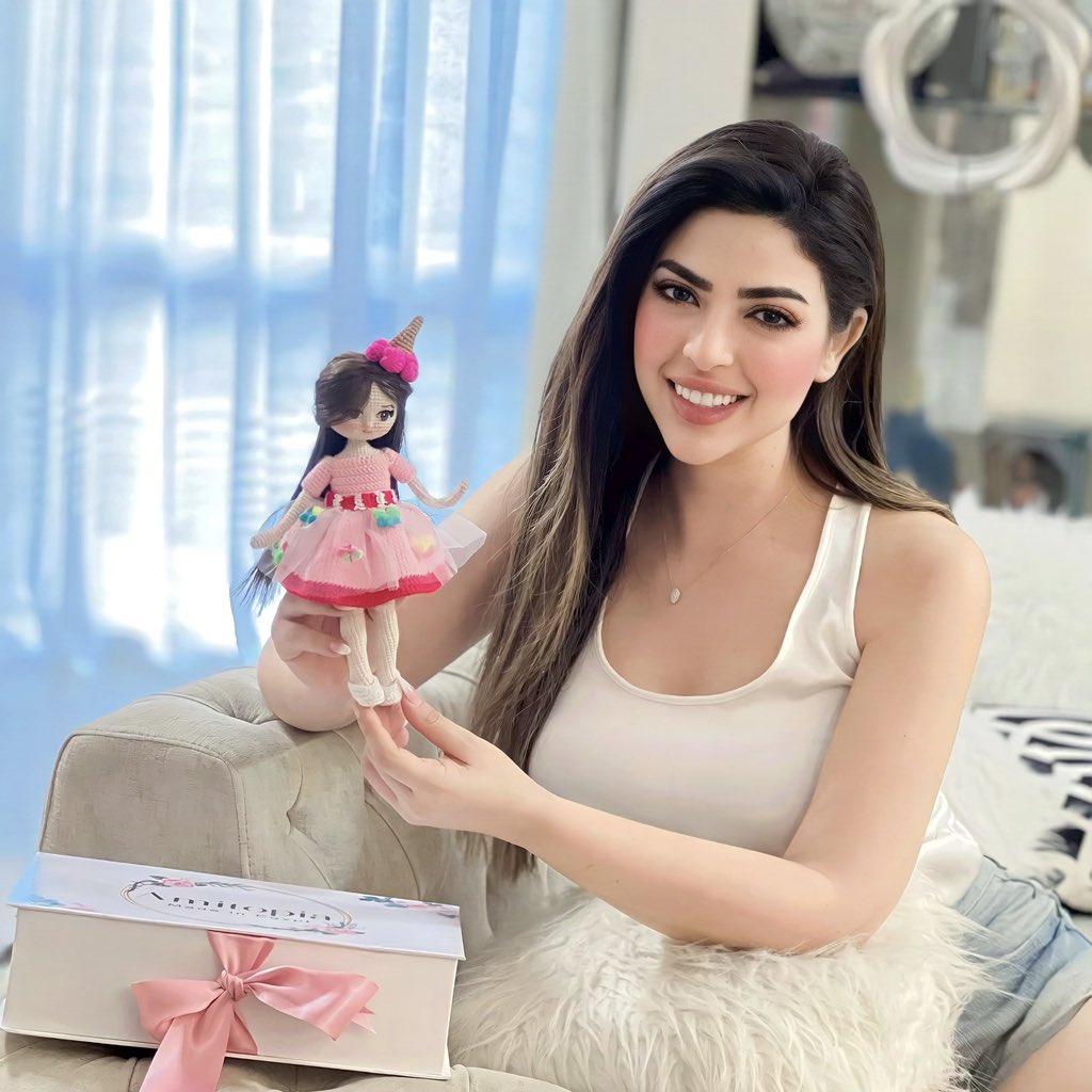 Mirna Gamil on Twitter: "Mini Esso 💕🍦 #ميرنا_جميل #اللعبه٤ #إيسو # ...