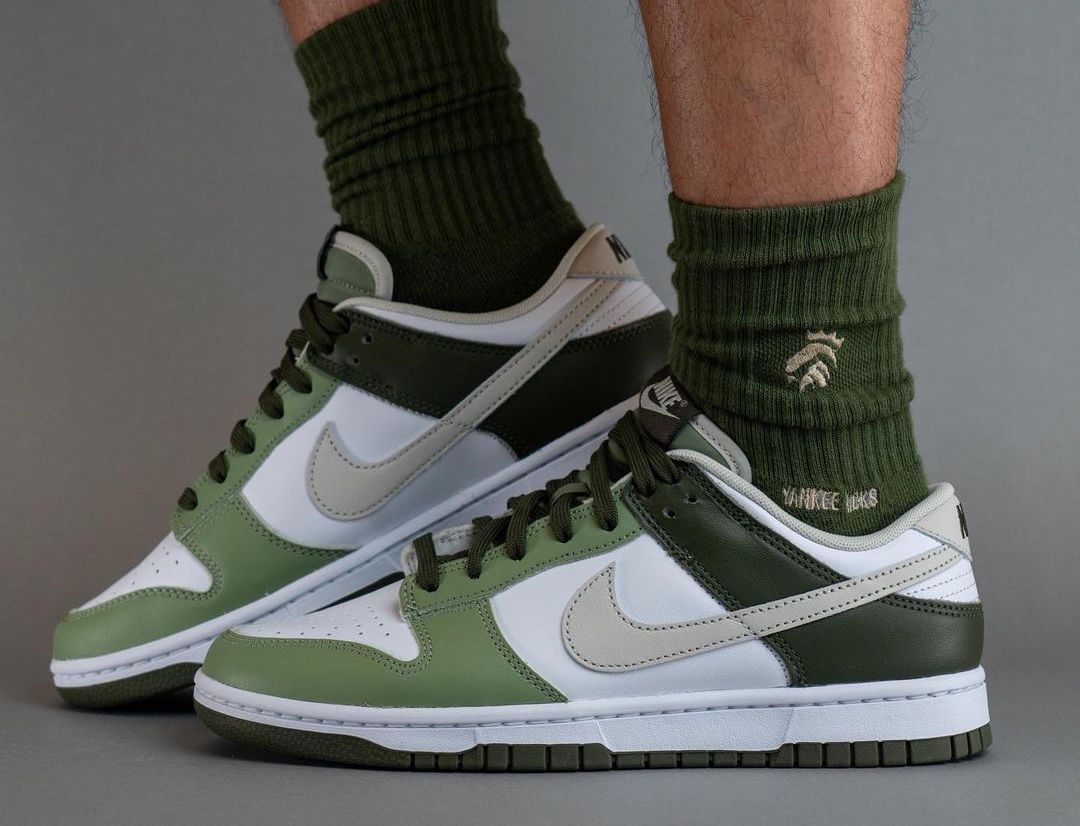 JustFreshKicks's tweet photo. Nike Dunk Low "Mixed Olive" Releasing This Year 🫒 https://t.co/QGIdnwLlMf https://t.co/k8pjZlcKFL