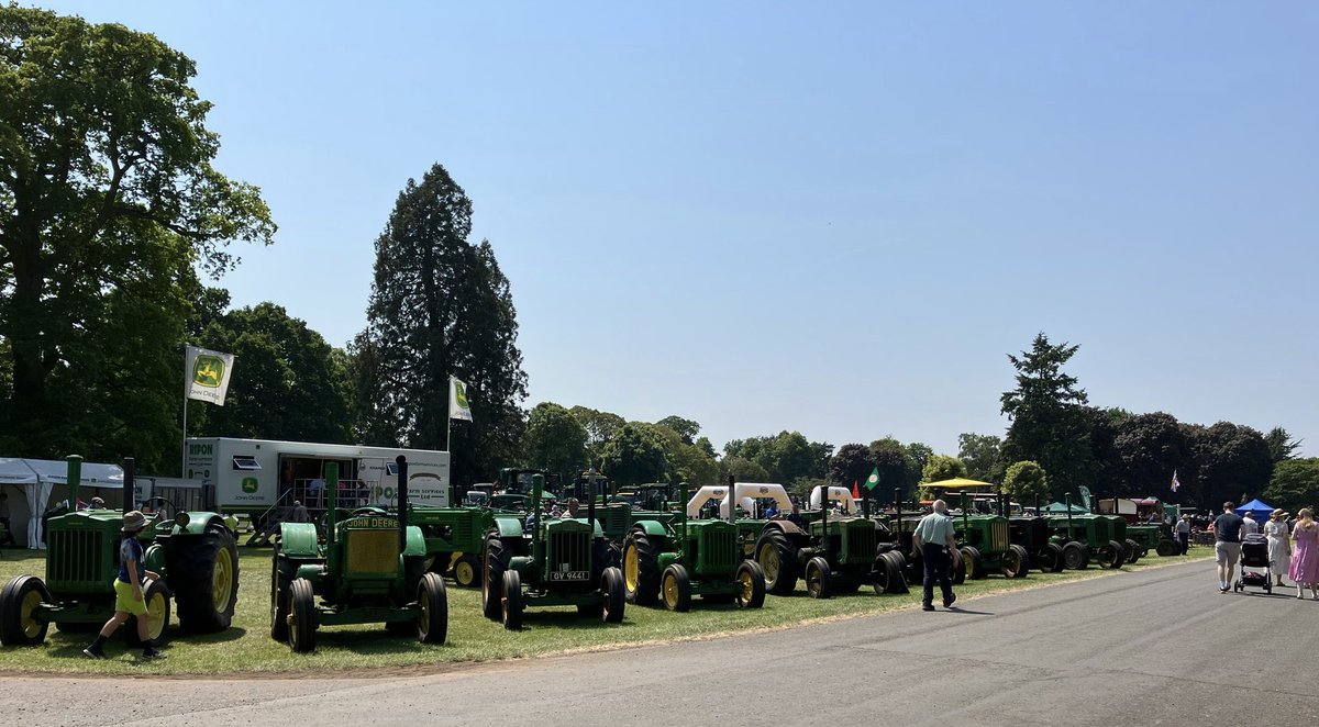 thetractorfest's tweet photo. What an amazing day and more to come tomorrow @NewbyHall. See you there? https://t.co/Z7XciGdjq1