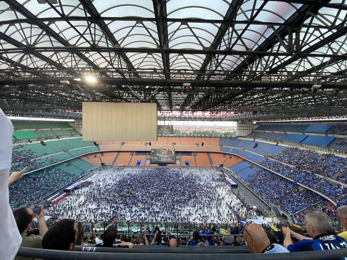 Noi siamo sempre qua… 🎶🎵⚫️🔵
#amala #InterCity #ChampionLeague #FinalChampionsLeague