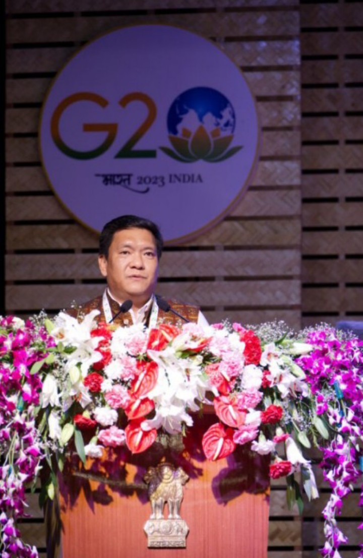 Bharartnews1's tweet photo. Arunachal Pradesh CM Pema Khandu Attends C20 Meeting At Namsai District of Arunachal Pradesh......
#bnncoverage https://t.co/AK3vH2rTYK