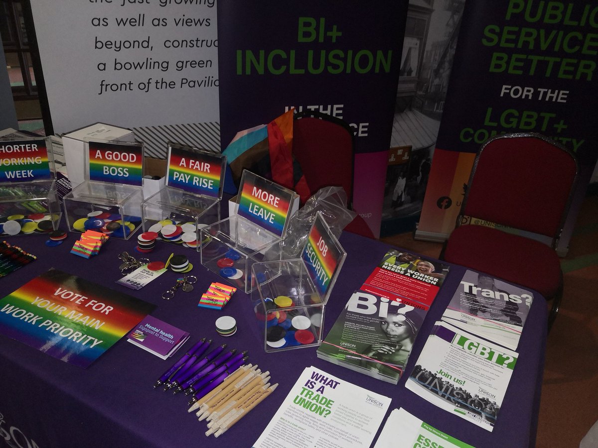 unisonnwlgbt's tweet photo. Keeping cool at @PrideBPL in the Winter Gardens. Talking politics, campaigning for LGBT+ rights and getting people thinking about workers rights 🏳️‍🌈🗳️🏳️‍⚧️🪧 https://t.co/tUhVQR9Mxj