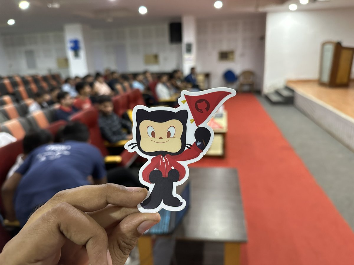 hackthisfall's tweet photo. And next we have @ashish11chawda who shared about some amazing opportunities from @GitHubEducation ๐
#HTFRaipur #HackThisFall #HTFMeetups โจ https://t.co/CoVIYoIK0B