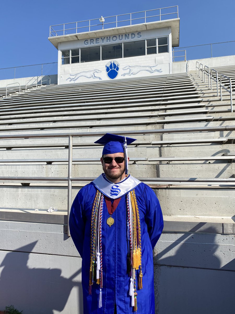 So thankful to all my Teachers and Coaches at Statesville High School who helped me get here today! Now it’s time to #LOTE at WCU!! <a href="/CoachDarveau/">Jeremy Darveau</a> <a href="/CoachGusSHS/">Randall Gusler</a> <a href="/bhoffman95/">Brian Hoffman</a> <a href="/CoachCowan/">Rydell Cowan</a>