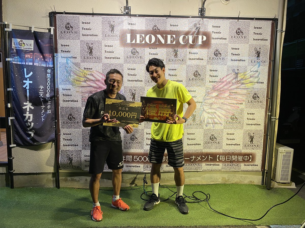 tenikotsu's tweet photo. 結局昨日だけお酒飲まずに臨んだレオーネカップ、無事優勝出来ました✌️
やっぱケアしてから身体がめちゃ動くから試合してても楽しい😄
そして月曜から禁酒とかしないでよかった！
アンディがアンディしててアンディだった😊 https://t.co/1p27n7lpVv