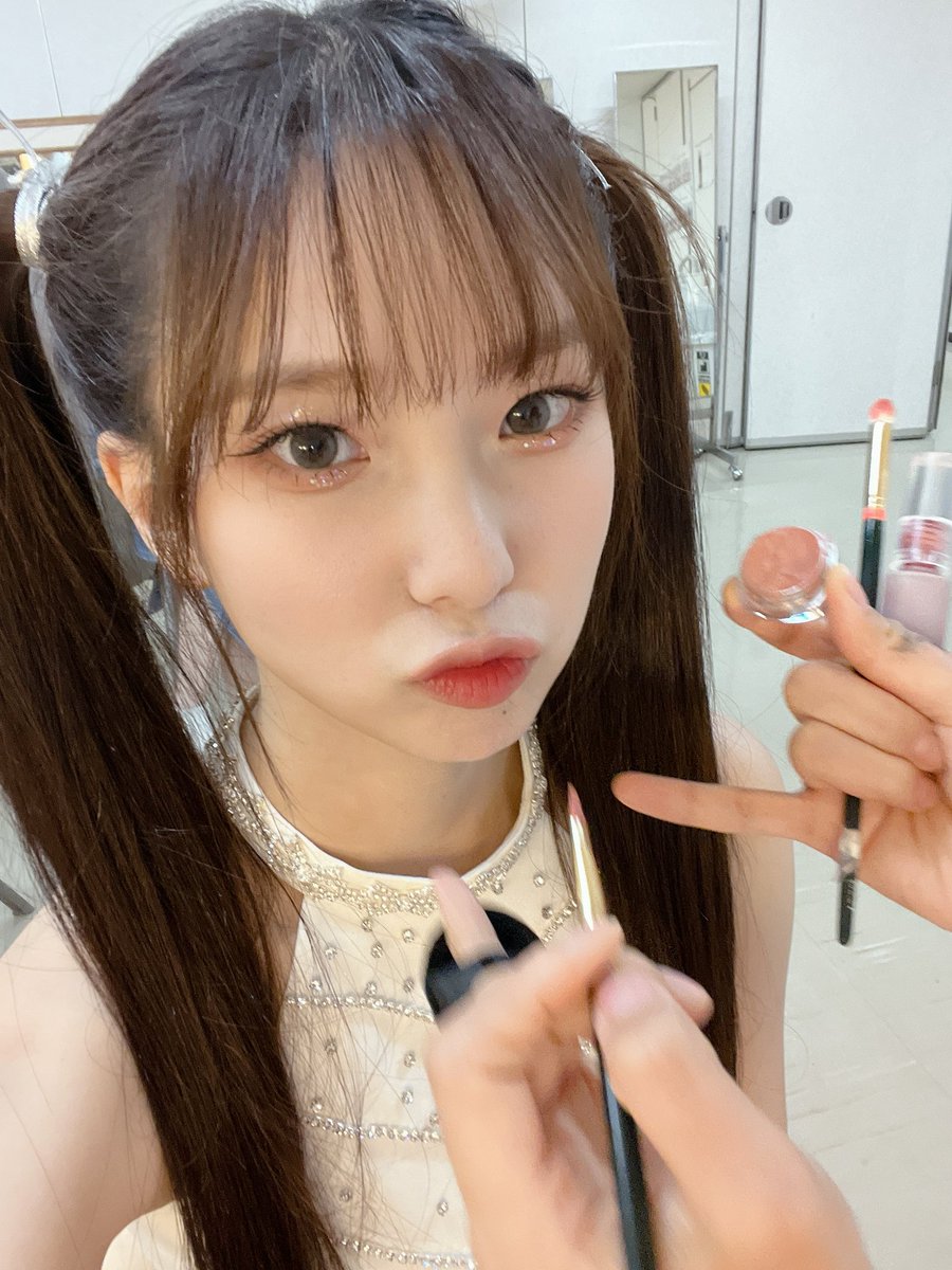 official_kep1er's tweet photo. 고베🤍 오늘 너무 즐거웠어! 내일 공연도 화이팅 빠샤!

#최유진 #YUJIN
#Kep1er #케플러 https://t.co/TdCojH7hCX