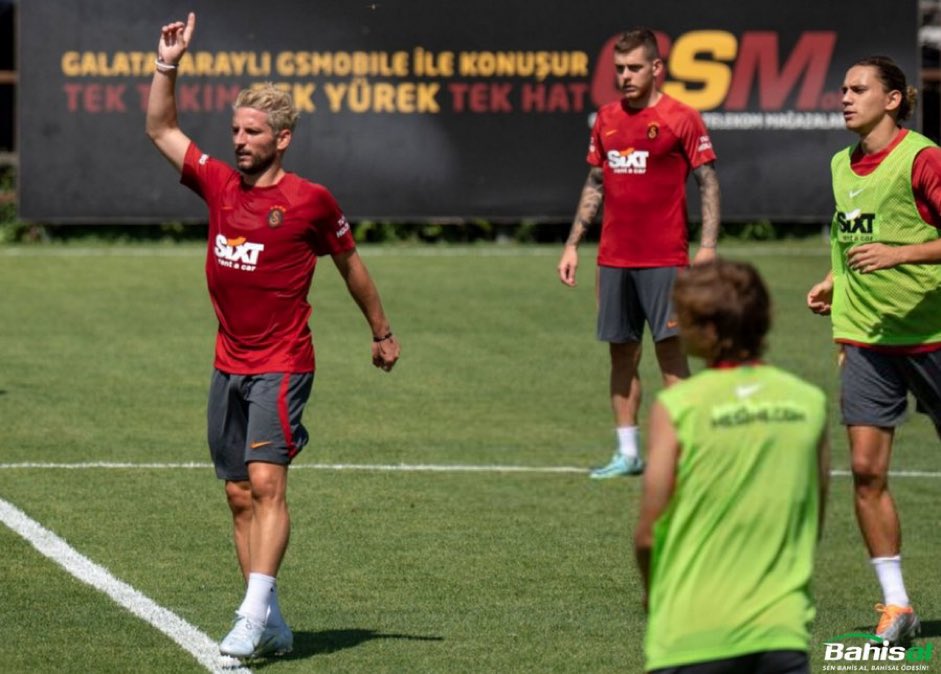 Şimdiden özledik 🦁

Galatasaray, sezonu 27 Haziran'da Florya'da açacak. (TRT Spor)
• Avusturya kampı 8-18 Temmuz tarihleri arasında gerçekleşecek.