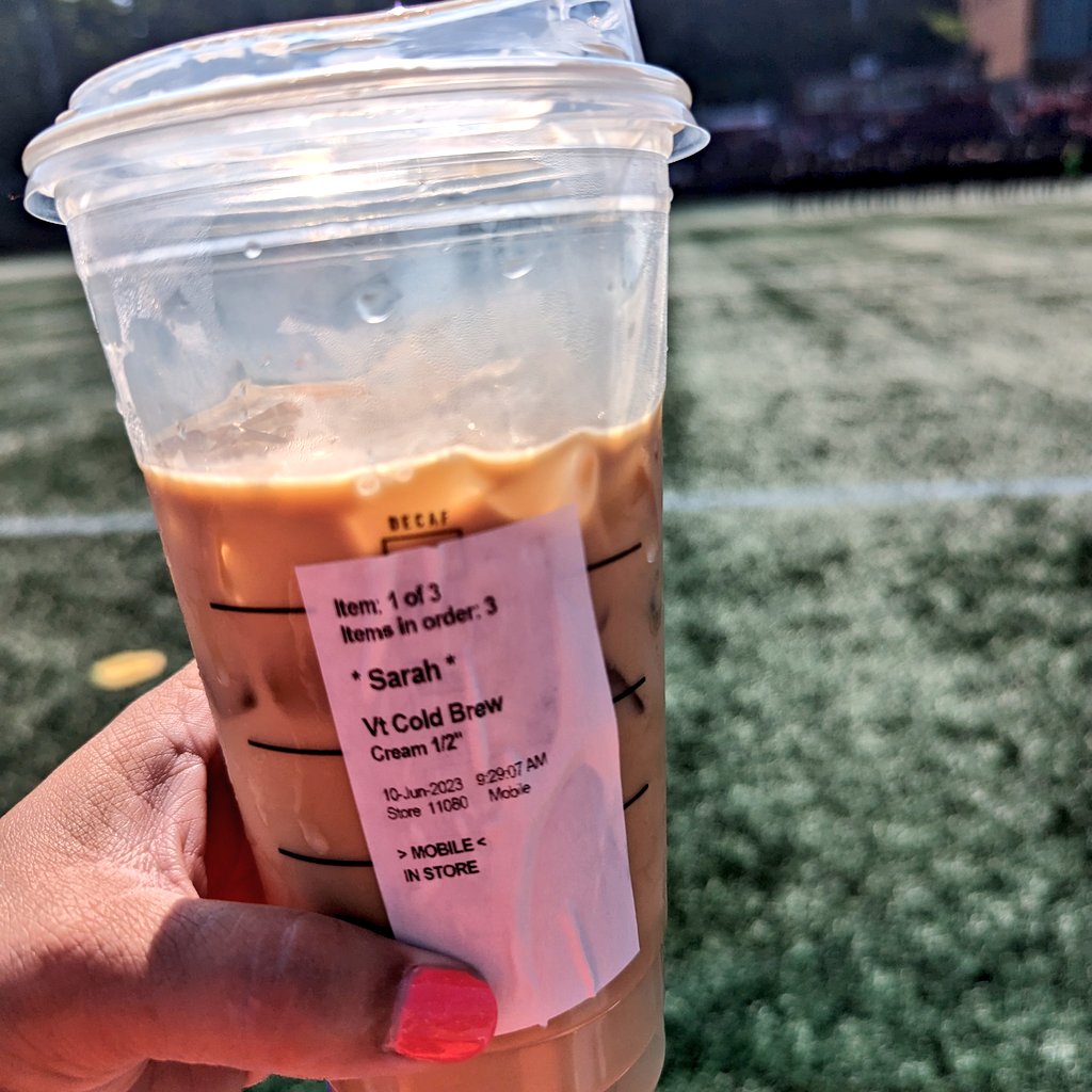 ATC_Lindsay's tweet photo. My coaches' fam is the best! @SarahCaseyPE never fails to keep this athletic trainer caffeinated during state games! ⚽🏆⚽🏆⚽ https://t.co/ilsjYtc5nE