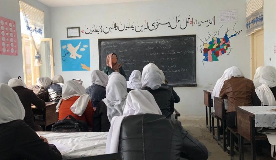 AtRiskTeachers's tweet photo. #BritishCouncil teachers enabled #WomenAndGirls across Afghanistan, but when the Taliban took power, we left the teachers behind! Now they live in hiding in 🇦🇫, or stuck in hotels in 🇵🇰. This is unjust. Let's get them to safety. #AtRiskTeachers @RishiSunak @McDonaldScott_ @GOVUK https://t.co/QPMULuGQEg