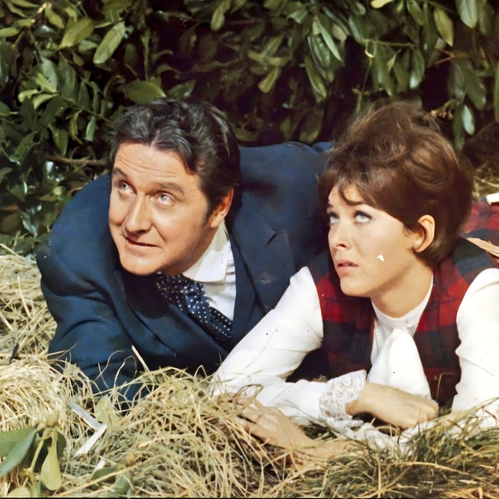 Have a great Saturday! 🌞 #TheAvengers #LindaThorson #PatrickMacnee