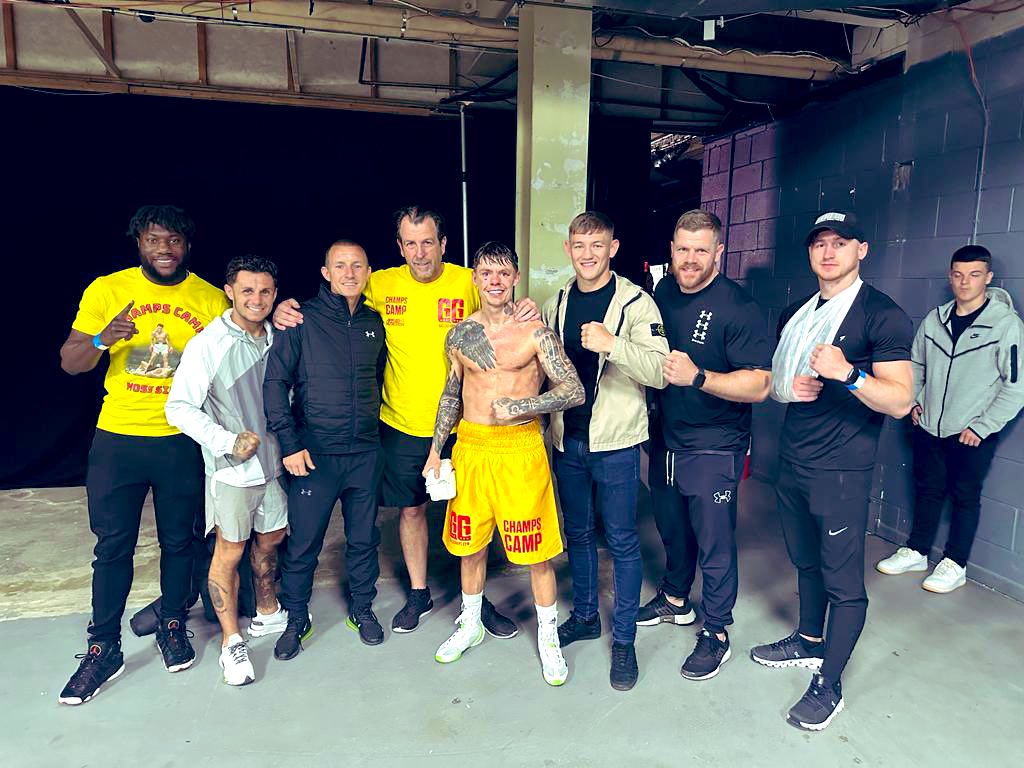 Enjoyed being at the boxing last night supporting #TeamGallaghersGym 

Great return win for @CEdwardsBoxing looking sharper by the round 🔥

My Knuckles Haven’t Stopped Itching  Since 😅