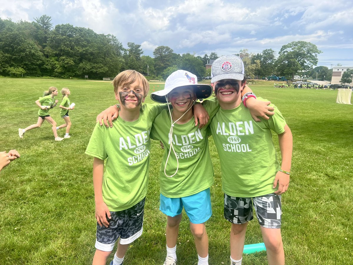 TeamMcArmstrong's tweet photo. Field Day Fun! ☀️😎 https://t.co/809NPiZiUk