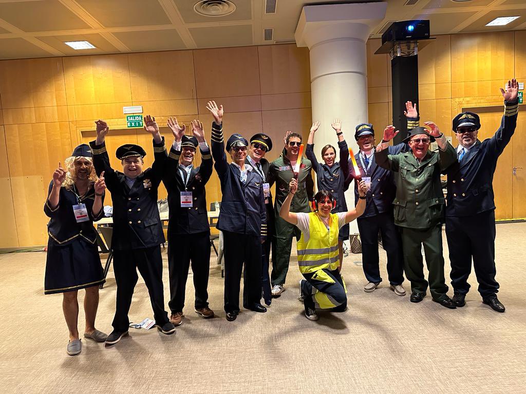 JJ_Zafra's tweet photo. Gran desarrollo del #Torneo de #ecografia @ecoSEMES_ dentro del Congreso @SEMES_ #SEMES2023 con unos ganadores que revalidaron su título. Un placer haberlo compartido con mis compañer@s. @TomasVillen @Campo_73R @IvanArtedo05 @luiscamposcau @elferreiro78 Jota Jaldun 
Y xa muestra: https://t.co/uFhJueDRau