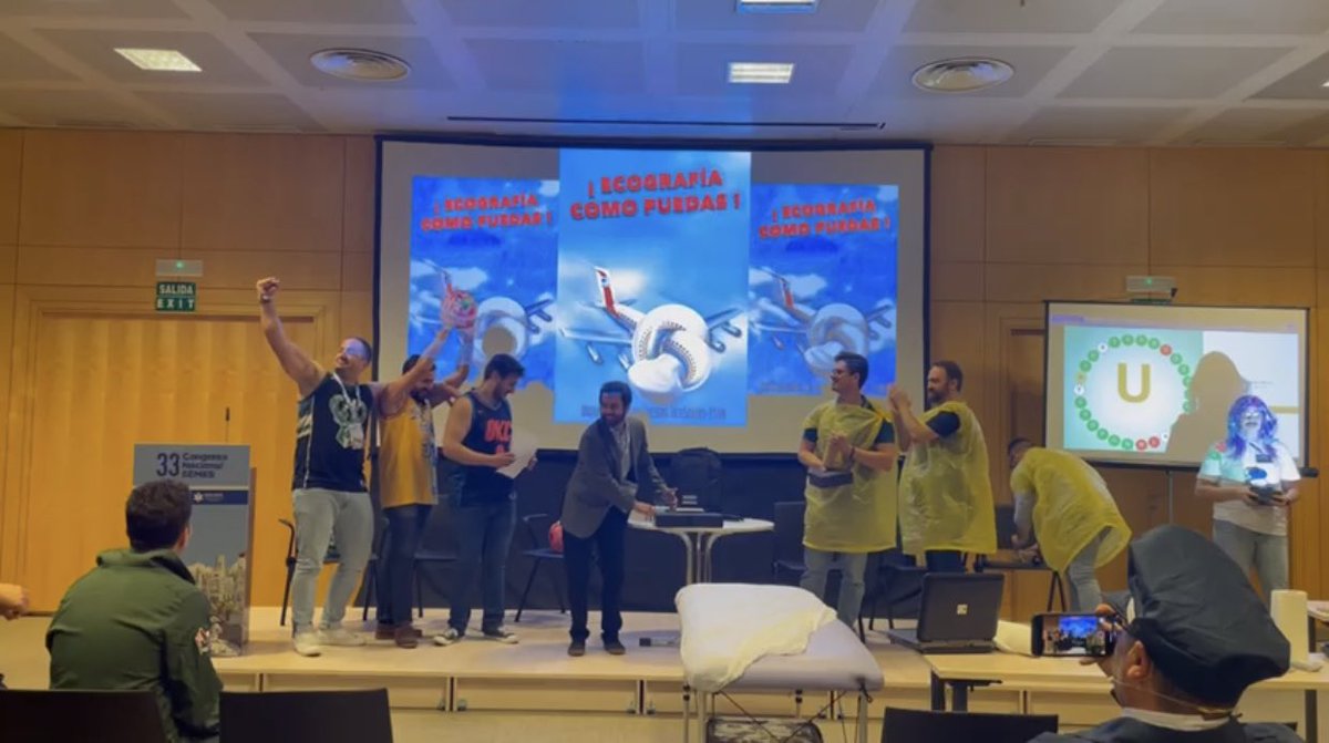 JJ_Zafra's tweet photo. Gran desarrollo del #Torneo de #ecografia @ecoSEMES_ dentro del Congreso @SEMES_ #SEMES2023 con unos ganadores que revalidaron su título. Un placer haberlo compartido con mis compañer@s. @TomasVillen @Campo_73R @IvanArtedo05 @luiscamposcau @elferreiro78 Jota Jaldun 
Y xa muestra: https://t.co/uFhJueDRau