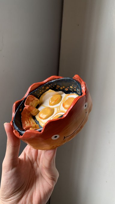 「fried egg holding food」 illustration images(Latest)