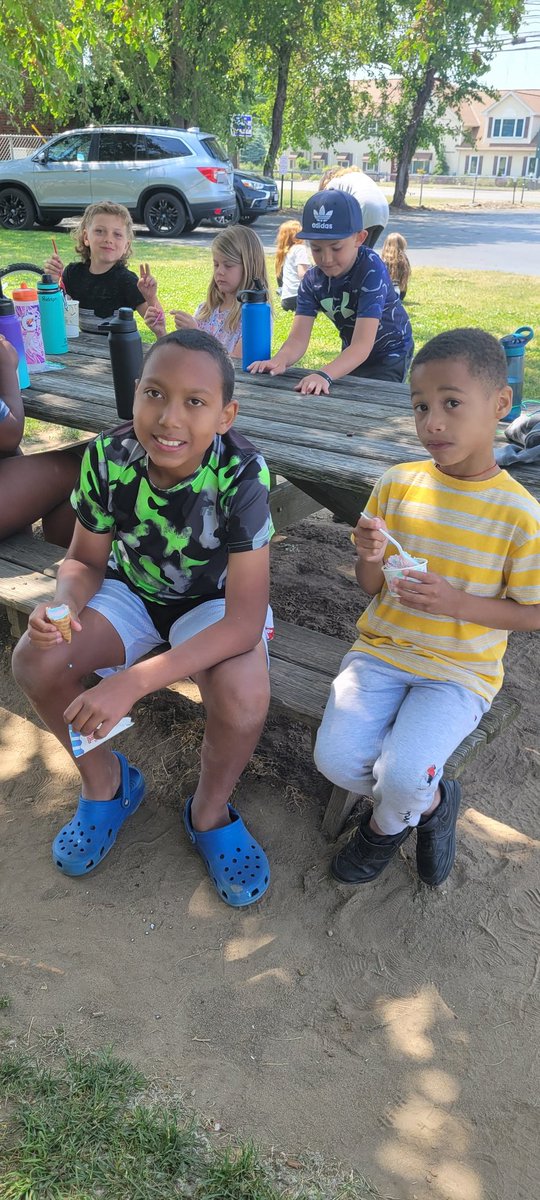 wickrecdaycamp's tweet photo. First visit of the summer to Jerry's  Dairy Pride, 🍨6-9-23🍦 https://t.co/9AiJBnbxAi