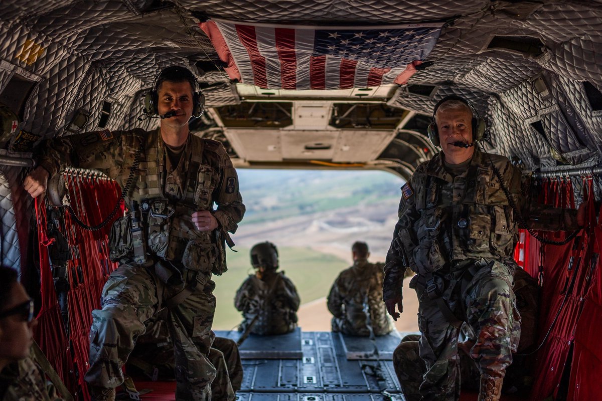 USArmyReserve's tweet image. Congratulations to Sgt. Russell Lodato from the 244th ECAB!
He recently reenlisted in Spain while supporting #SwiftResponse 23. The oath was administered by Army Reserve Aviation Command commanding general, Brig. Gen. Roger Deon Jr.

📸 Air Force 1st Lt. Katie Tamesis