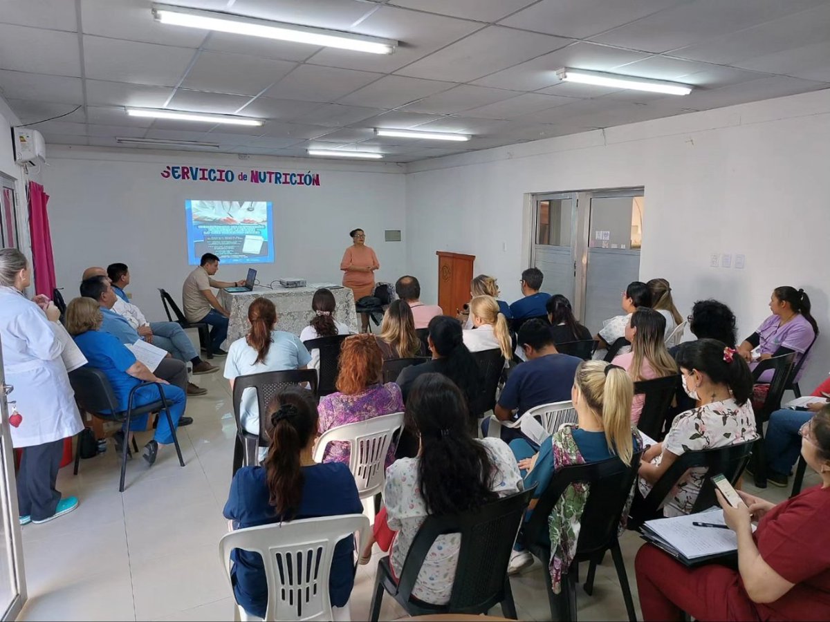 🗓Jueves 8 de junio

📌Hospital de la Madre y el Niño

👉En el marco del mejoramiento de la calidad de los datos, se realizó una charla de capacitación sobre el “Correcto llenado del Informe de Defunción”.