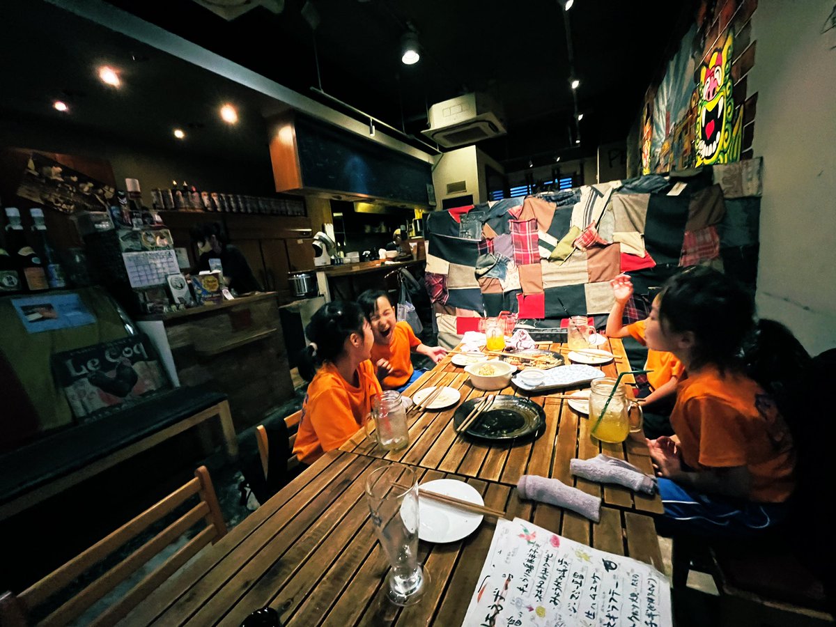dolphins_valley's tweet photo. 練習終わりに同級生チームメイトで夜ご飯
🏐東雲小学校のすぐ近くの沖縄料理のU-maku- うーまくー
色んなのシェアして食べましたが私は、ここのソーメンち��んぷる推しで、みんなにも好評😋
全員違う小学校でバレーボールでしか会わないけど盛り上がり、、、🕺🕺🕺🕺 https://t.co/I8ZfrWnm9v