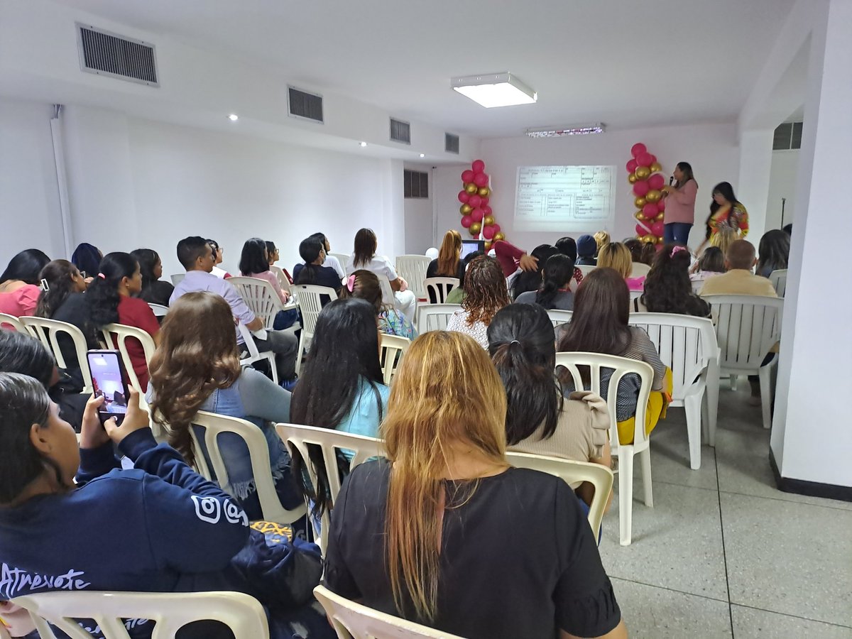 #10Jun  ÁHORA !|| En el Marco del Día Mundial del Donante de Sangre, el 14 de junio, se realiza Jornada Científica en el Auditorium de Asodiam, siguiendo los lineamientos de la Gobernadora de #Aragua, <a href="/Soykarinacarpio/">Karina Carpio</a> y de la Autoridad Única de Salud, <a href="/DraShirleySalud/">Dra. Shirley Hernández</a>.
