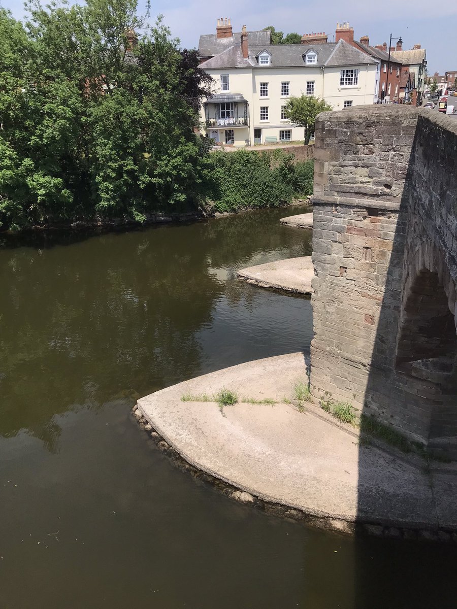 River Wye in Hereford the exposed feet of the Old Bridge today Saturday 10.6.23 gauge reading just 8cm. Rain needed. More hot weather coming. #rivereye #wye #ukrivers @SaveTheWye