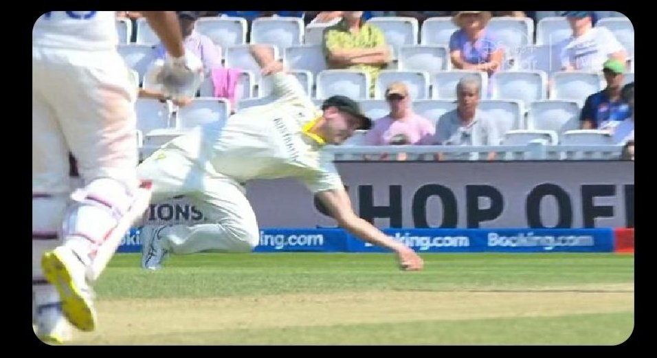 Is that really out ? The bowl is literally touching the ground and 3rd umpire should use some technologies to give that out , No Freezing, Not even zoomed !! #WTCFinal #WTC23Final #AskStar #IndianCricketTeam @BCCI @harbhajan_singh @jatinsapru