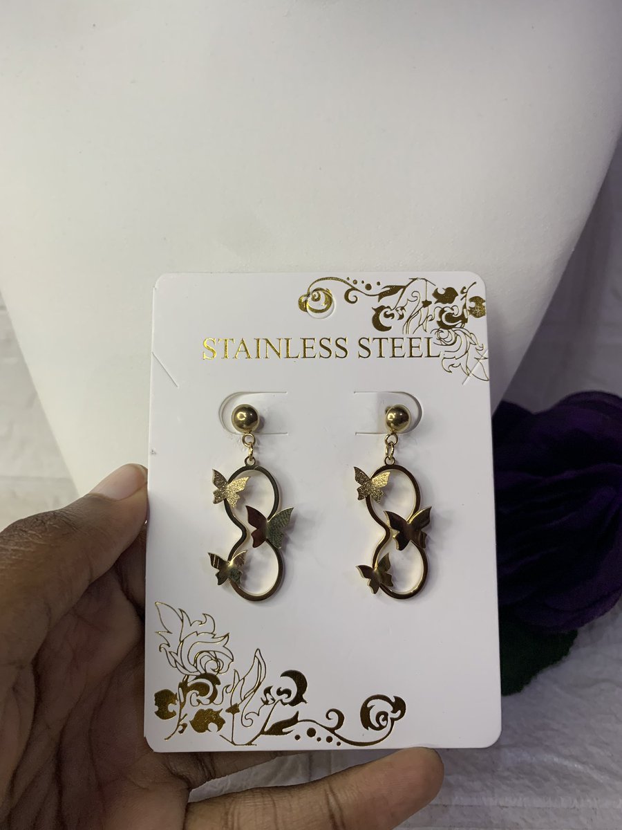 oladjewels's tweet photo. Whether you’re dressing up for a special occasion or you just want to feel and look good, OLAD is here for you.

These stainless earrings are very durable and definitely affordable too

Price: 1500💐

#OAUTwitter https://t.co/PS9tMicGS9