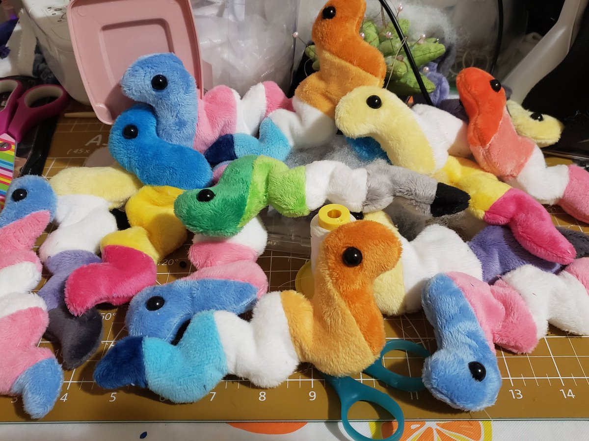 rococopigeon's tweet photo. they just need the little antenna things and these ones will be ready to go home! https://t.co/6kvYOm51Ep