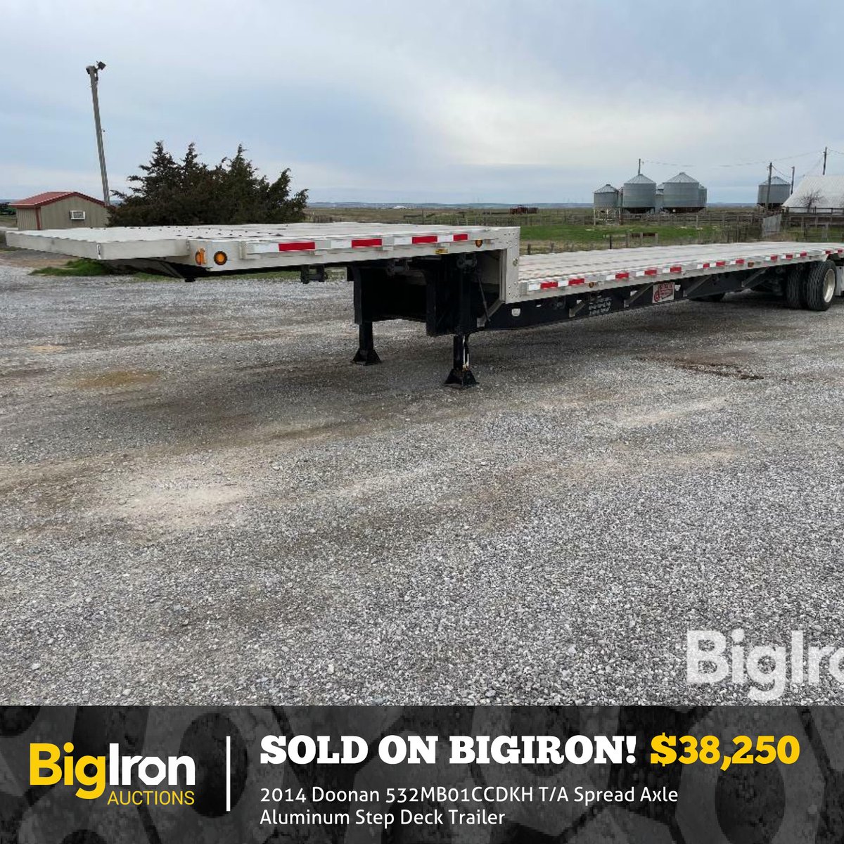 BigIronAuctions's tweet photo. Auction Highlight: This 2014 Doonan 532MB01CCDKH T/A Spread Axle Aluminum Step Deck Trailer in OK sold for $38,250 on a recent BigIron auction. Looking to sell? Call us at 1-800-937-3558 or visit https://t.co/aHZIPWAZLG #auctions #results #Trailer #Doonan https://t.co/akqZH76LH4