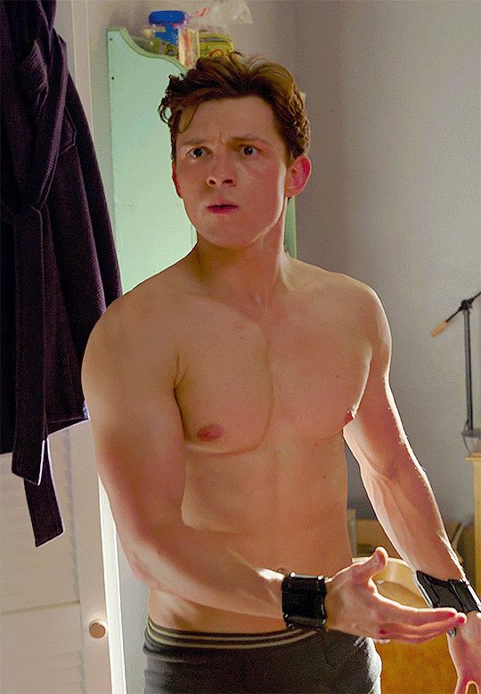 lfonsoHolland's tweet photo. tom holland’s NIPPLES are one of the best i have ever seen 😍🤤💦 https://t.co/DUZAUUbKS8
