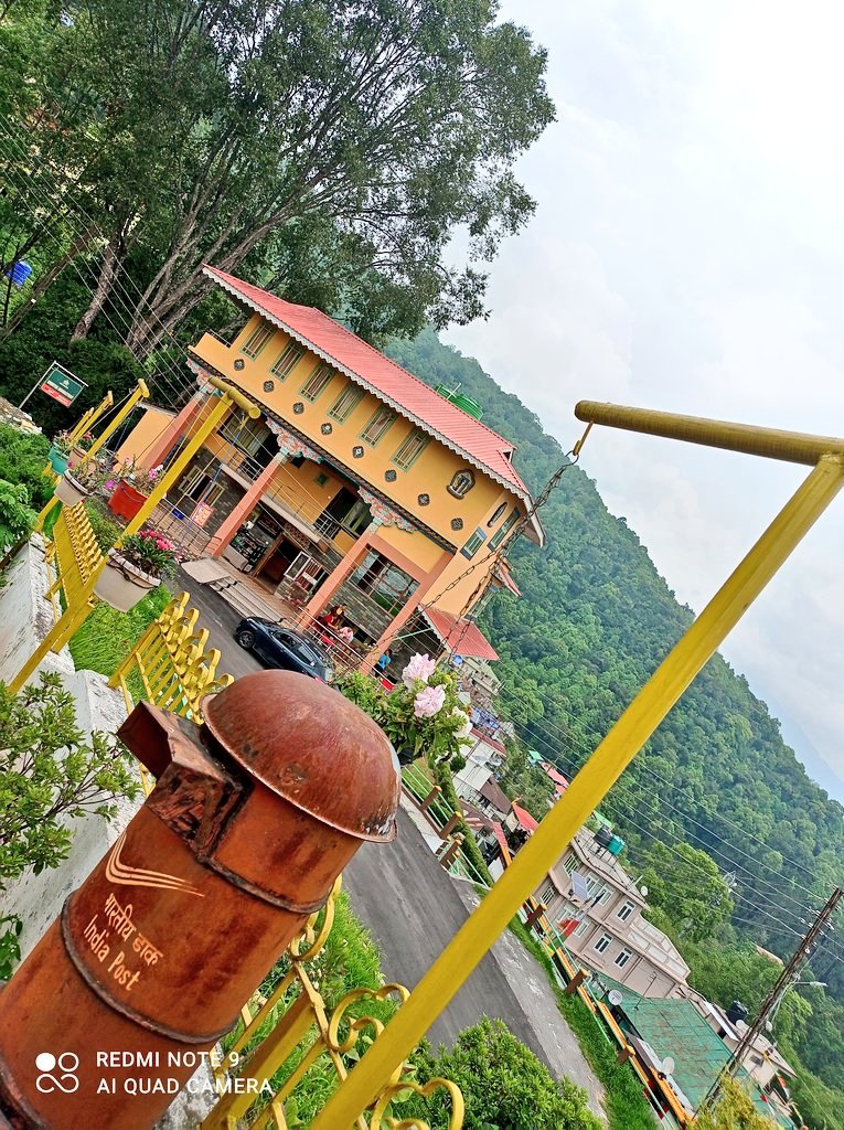 em_basu's tweet photo. Saw this @IndiaPostOffice letter box at an altitude of 12400 ft, assume it is a functional one.
#RumtekMonastery
#Sikkim https://t.co/PDHk3Qqwll
