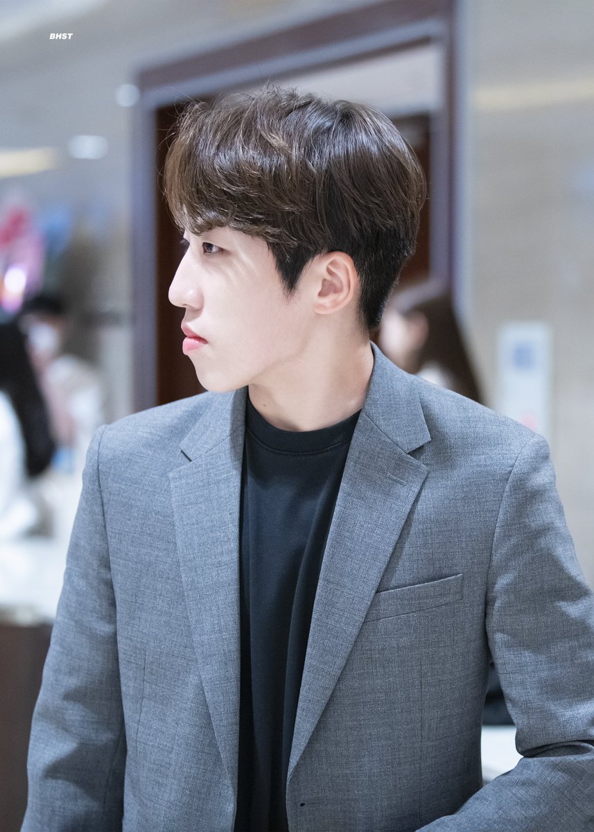 으뜸달❄ tweet media