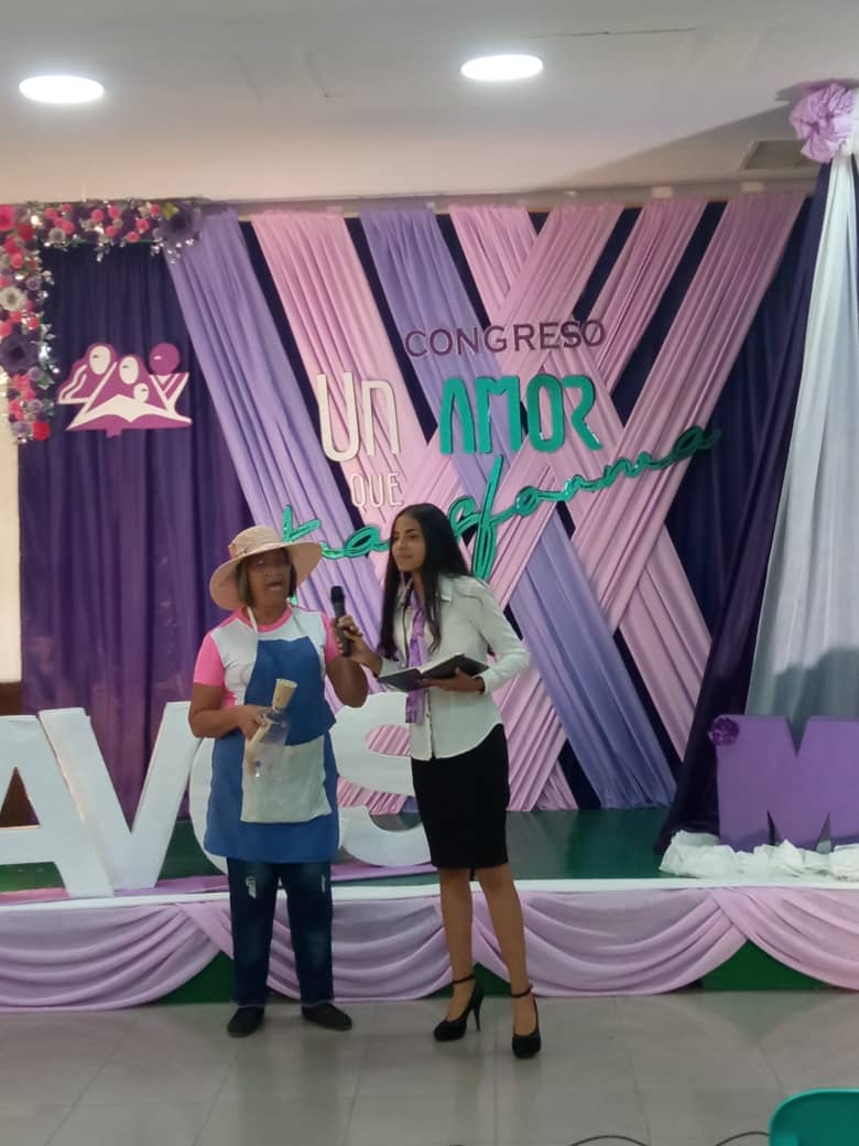 Con un hermoso programa de escuela sabática la Asociación Venezolana Centro Sur inició el Congreso "Un amor que transforma".