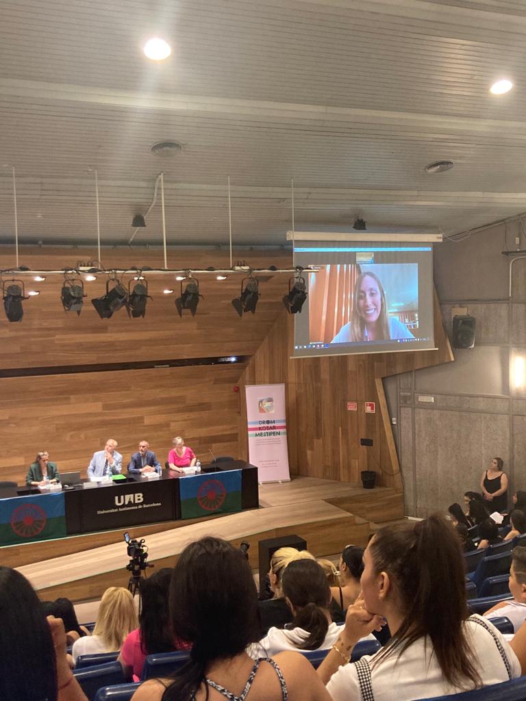 DromKotar's tweet photo. @AndreaKhalfaoui @DromKotar: “La pasión y el orgullo nos da fuerza para seguir soñando lo que queramos, con las evidencias científicas de impacto social podemos conquistar nuestros sueños” #Rtransformeu https://t.co/VXSgwsxUT5