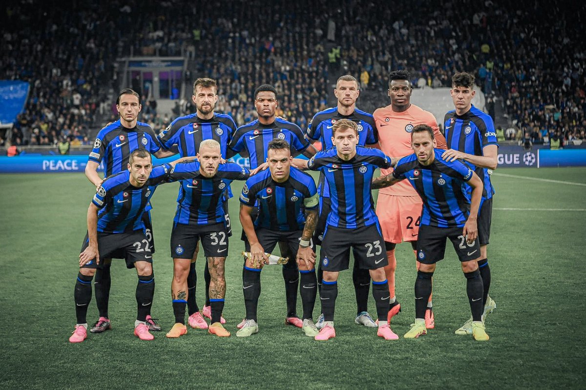 Inter__es's tweet photo. Este equipo está entre los dos mejores de Europa. Ese es el tweet. https://t.co/tPIBy89qnK