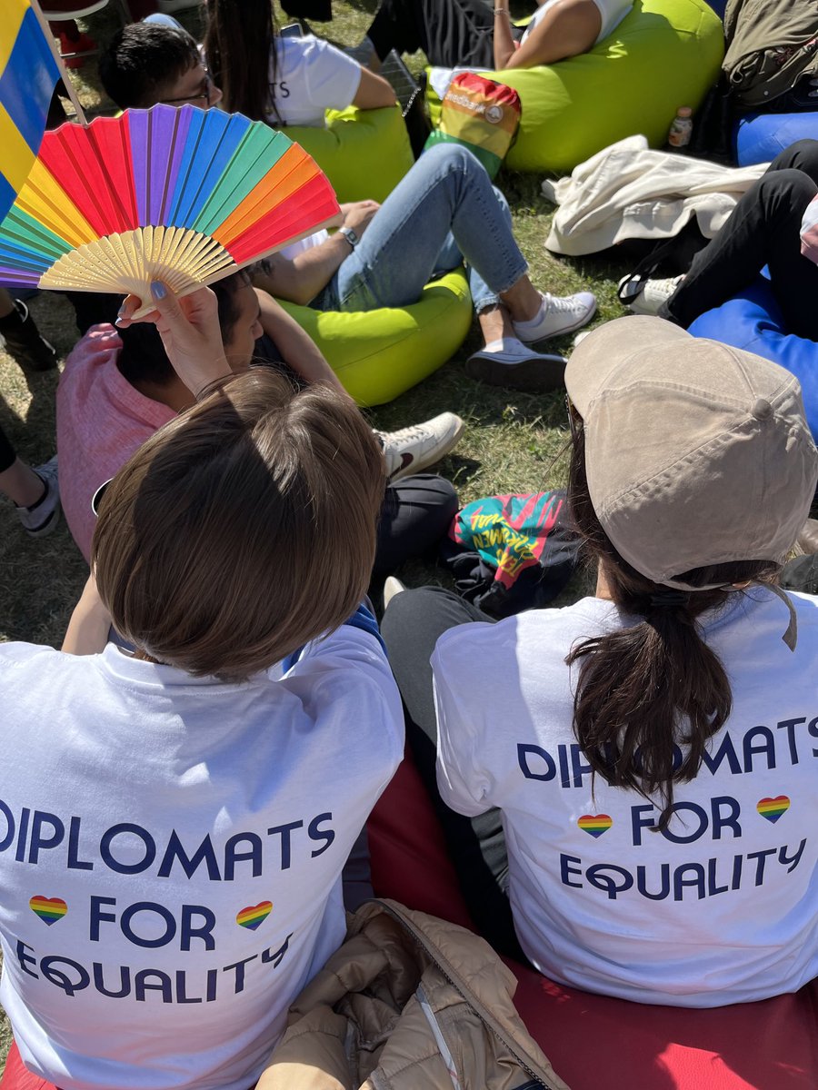 IngridTersman's tweet photo. Fantastic #BalticPride today in Tallinn! Happy, celebratory, equal - love is love! 🌈 https://t.co/m5hRzr2LYD