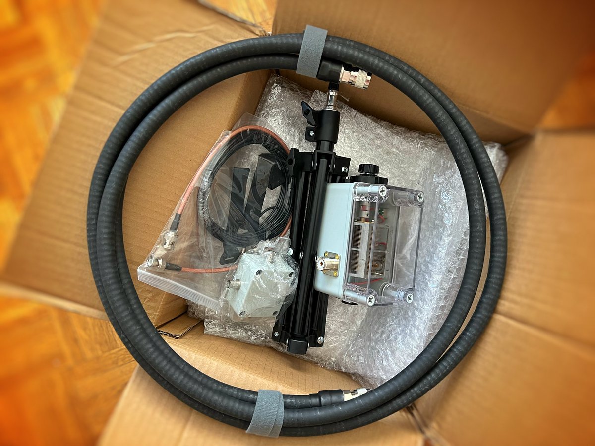 F5VMJ's tweet image. I do like a good portable magloop. Had this one for a couple of weeks now …yet still no opportunity to setup and test it. #AmateurRadio #cw4ever #magloop