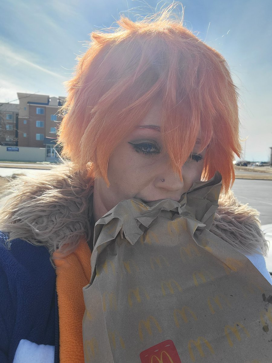 Have to post a Beel pic after the AX announcement. I really hope the OM boys come next year I wanna meet them and say hi. But hey I have a year to learn some conversational Japanese and gain the courage to try and use it XDDD

#obeyme #obeymecosplay #obeymebeelzebub