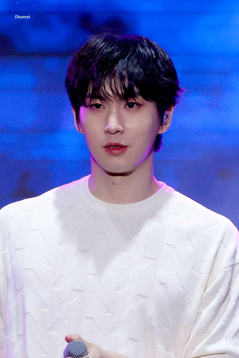 dearest_sw's tweet photo. 230603 서원밸리 그린콘서트

#펜타곤 #신원 #고신원 #PENTAGON #SHINWON #KOHSHINWON https://t.co/tE922uhuGi