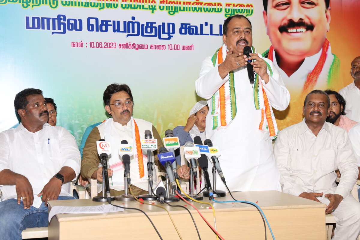 JAslamBasha's tweet photo. In the State Executive Committee meeting of Tamil Nadu Congress Committee Minority Department which was held today ,Our in-charge of All India Congress Committee, @INCMinority Co Ordinator Janab   @AhmerIslam_ participated 
@RahulGandhi
@ShayarImran  @KRajuINC 

@kharge https://t.co/6GfN3Kv9Lc