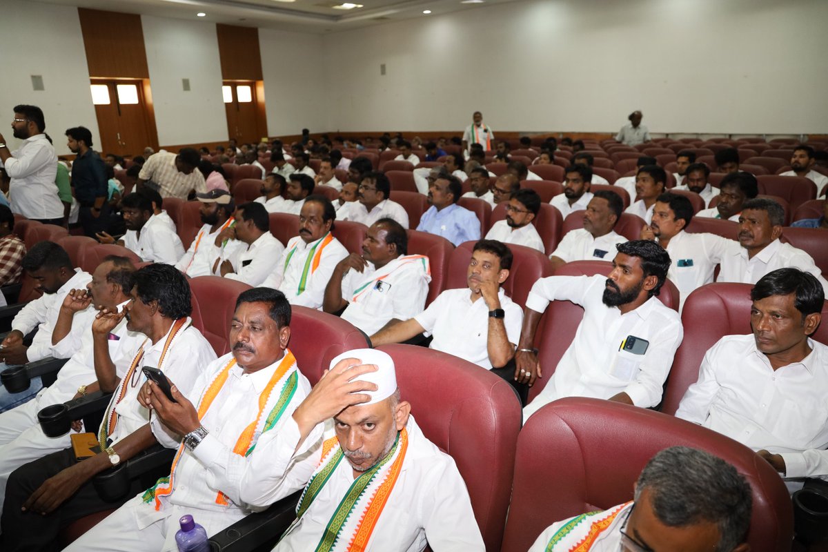 JAslamBasha's tweet photo. In the State Executive Committee meeting of Tamil Nadu Congress Committee Minority Department which was held today ,Our in-charge of All India Congress Committee, @INCMinority Co Ordinator Janab   @AhmerIslam_ participated 
@RahulGandhi
@ShayarImran  @KRajuINC 

@kharge https://t.co/6GfN3Kv9Lc