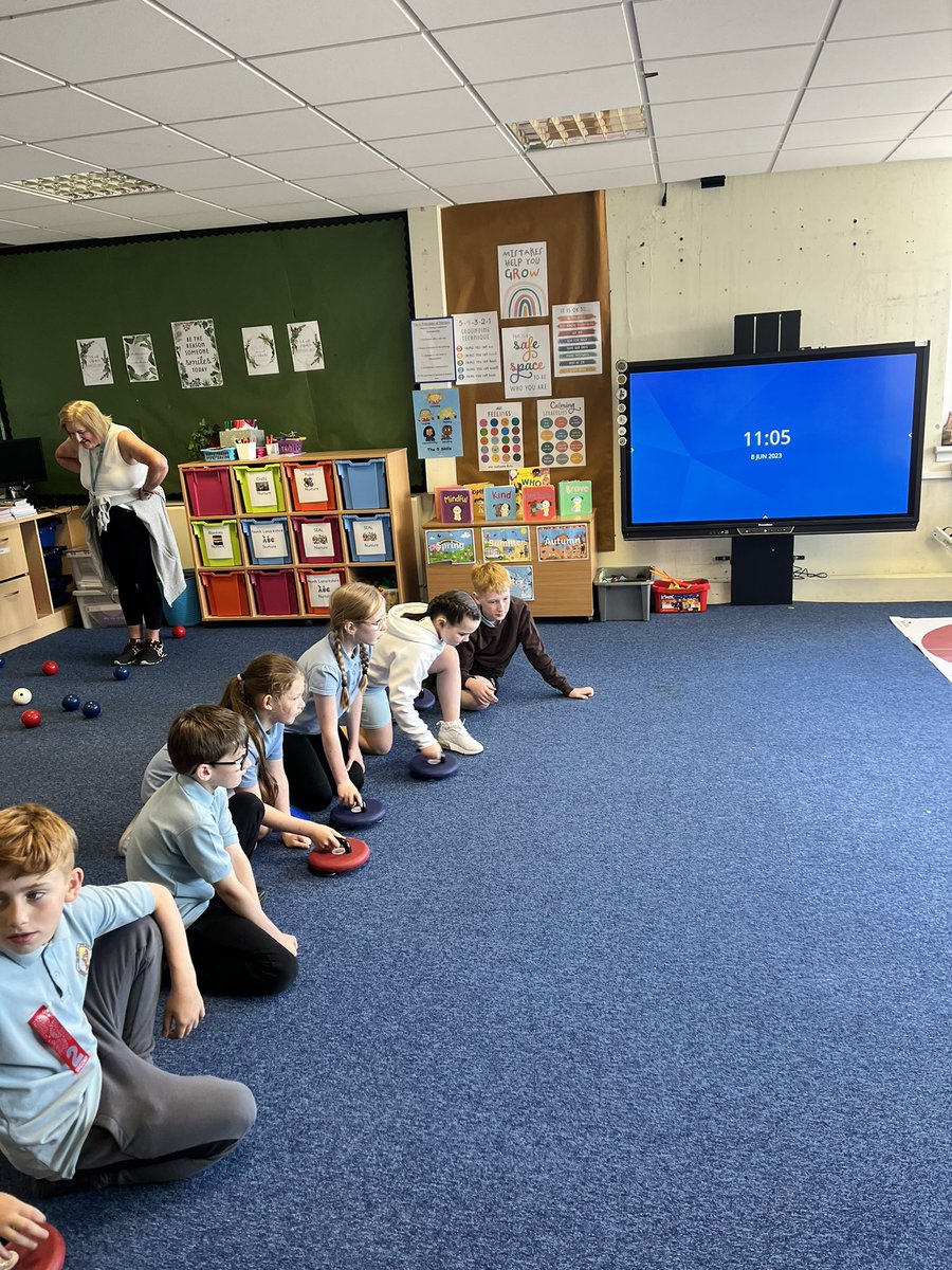 Miss_Castle7's tweet photo. Archery, boccia ball and curling were a great hit! https://t.co/9HpdMXxZNq
