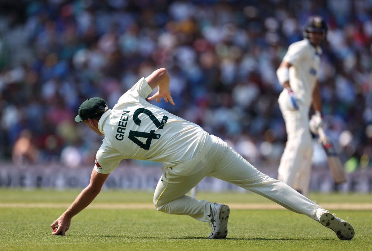 3rd Umpire had a tummy full of lunch 
hence, he gave it out 
#INDvsAUS #ViratKohli #AUSvIND #WTC23Final #AskStar