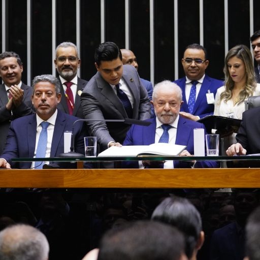 ancapchequei's tweet photo. 🚨BOMBA: Base de Lula assina pedido de impeachment; lista já tem quase 50 assinaturas de parlamentares. https://t.co/fazTg11JGo