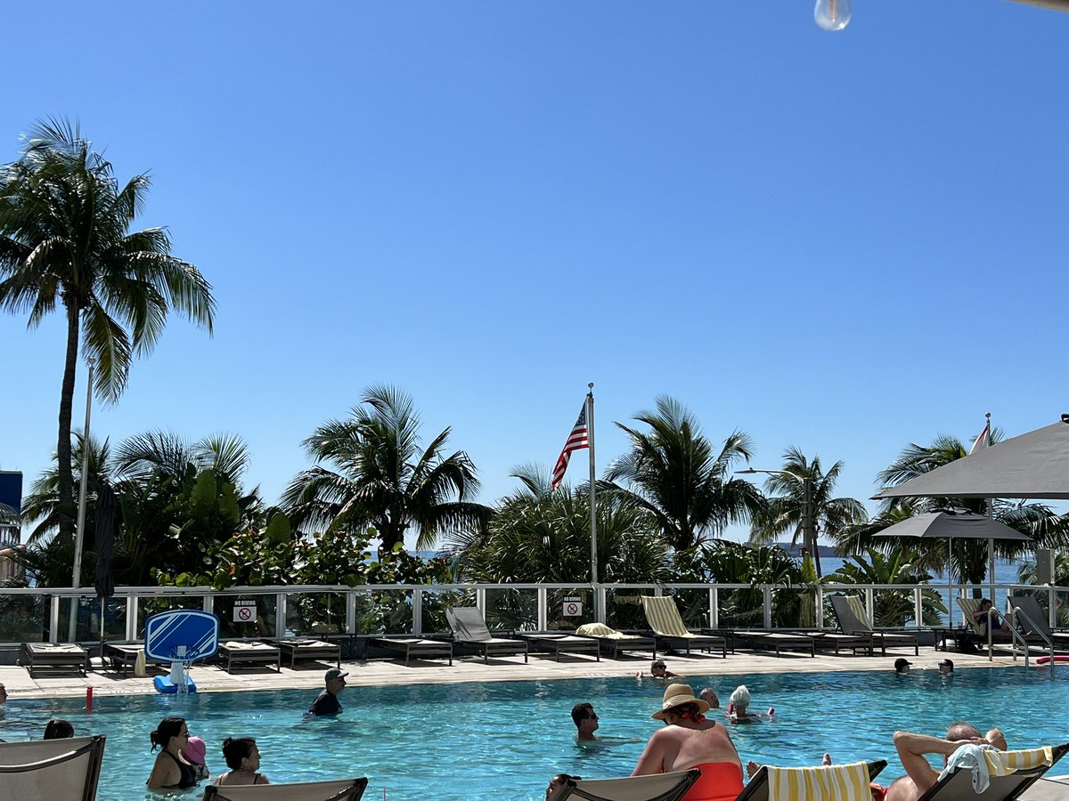 DennisTFP's tweet image. Hot Stove poolside from South Florida? 
Hot Stove poolside from South Florida.
#whoelse