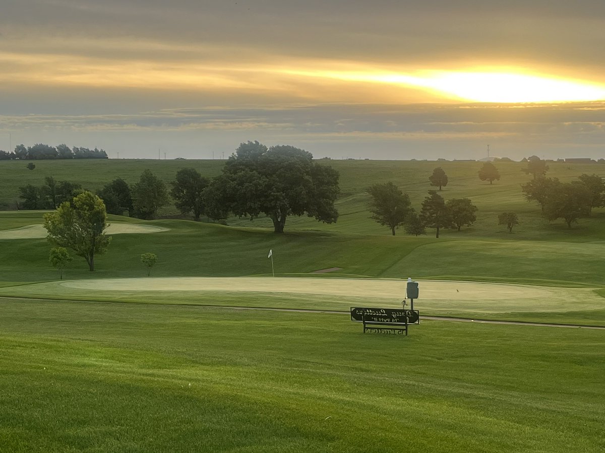 MariahTurf's tweet image. Beautiful Morning!