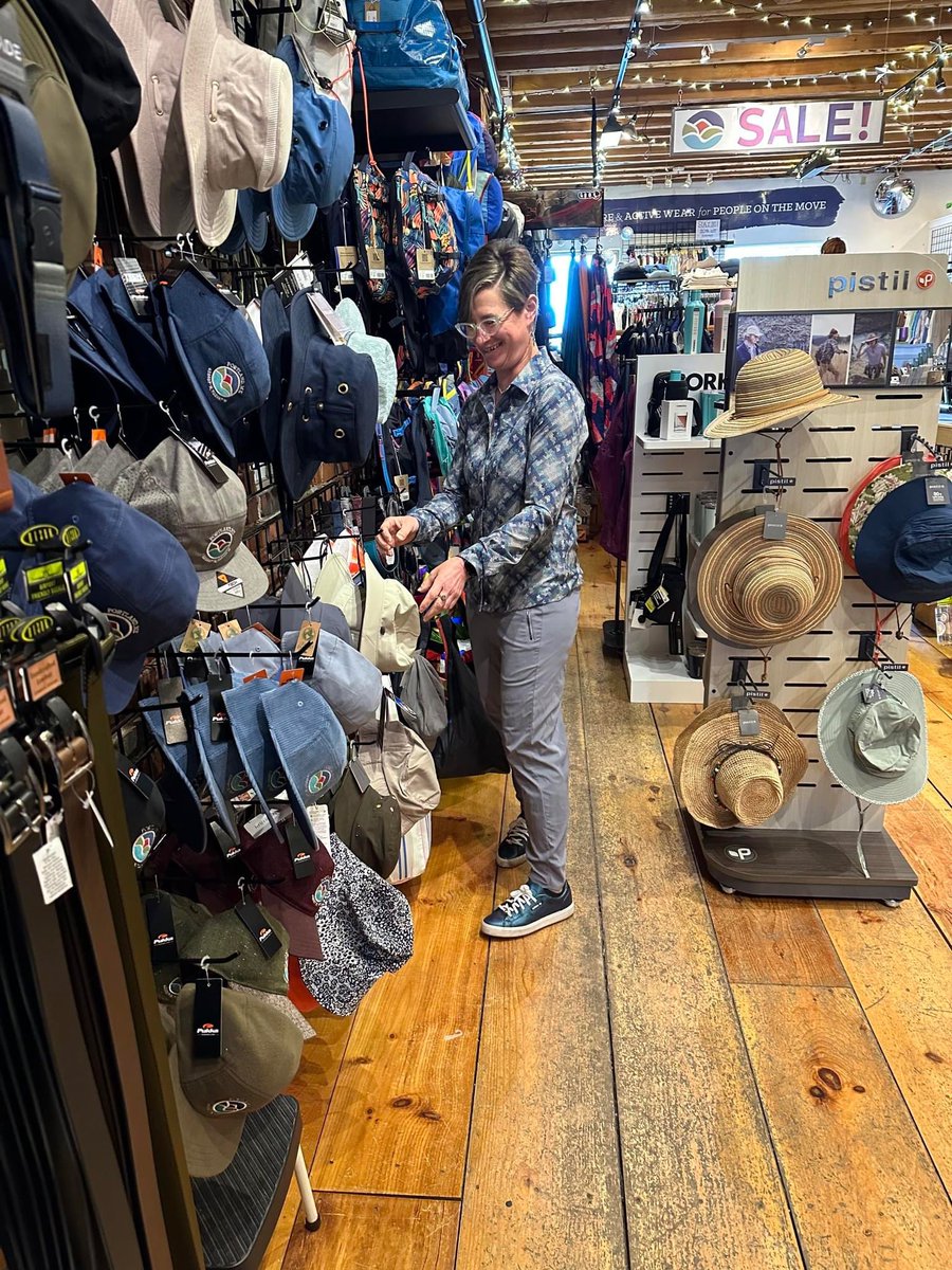 6STRONGMEDIA's tweet photo. Our next @SCOREMentors adventure was with Nomads in Portland, ME. Check out this amazing active wear store right on the waterfront! 
#funfilmcrew #6STRONG #smallbusiness https://t.co/7XvtTpZP5S