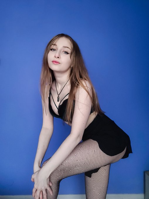 Come here I won't bite🩸 https://t.co/aRlgk3jXAU