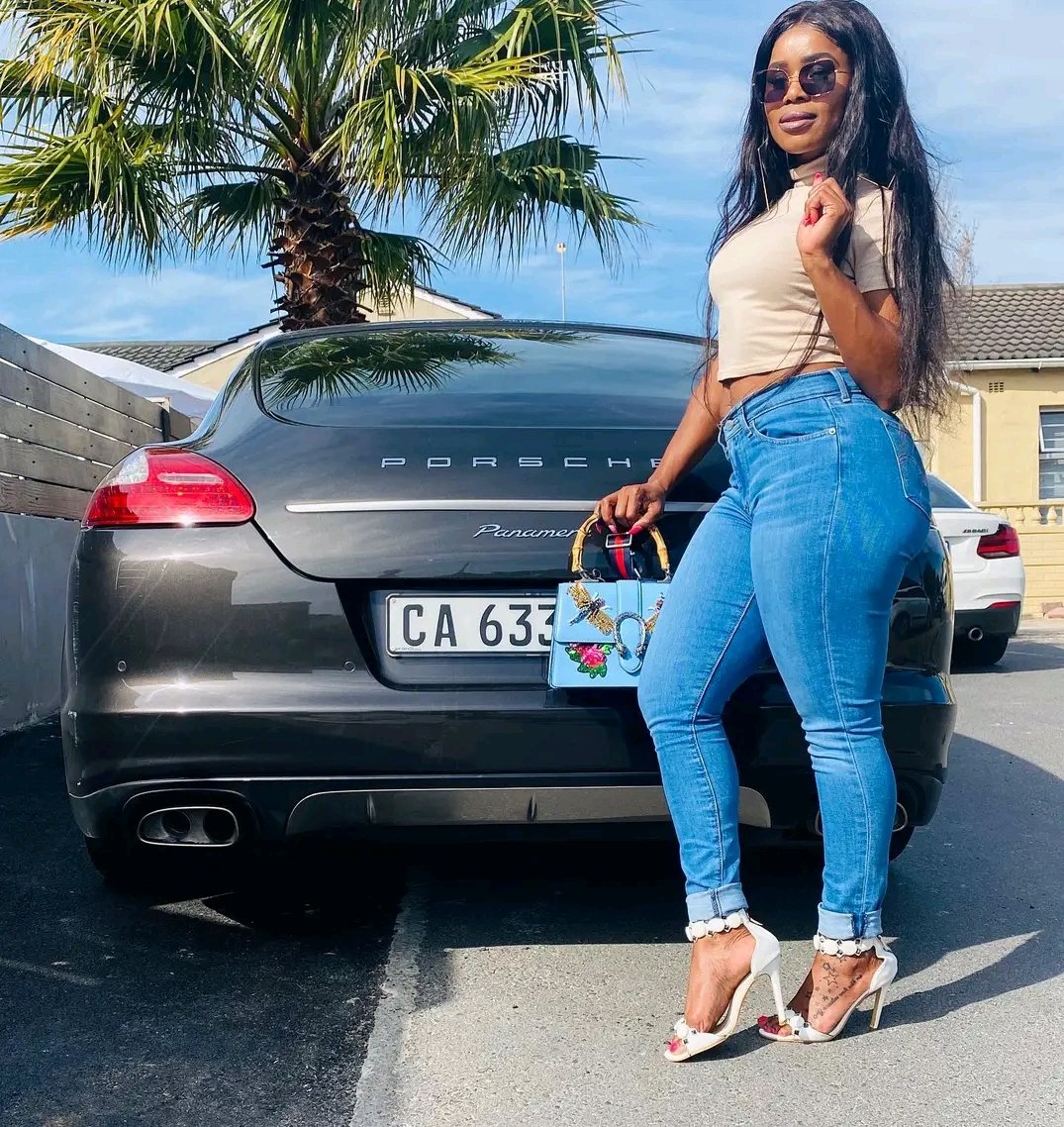 NKHENSI tweet media