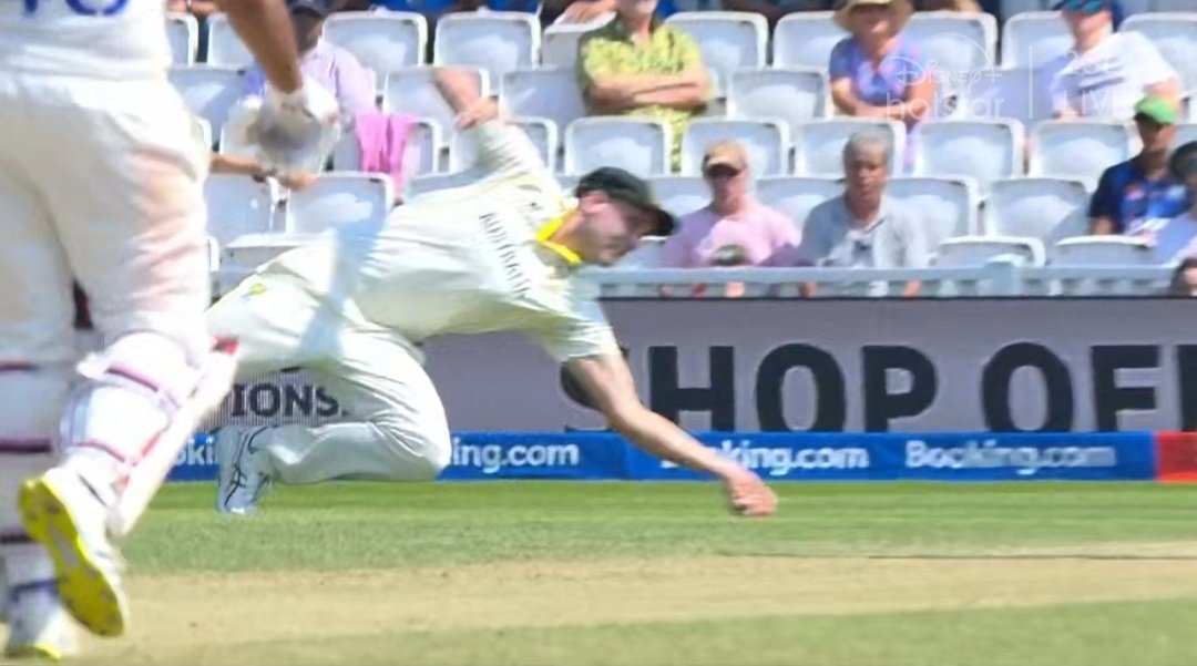 Camerman will zoom in the most for kisses during match but won't get perfect camera angle to decide whether it's OUT or NOT OUT.
#WTCFinal  #WTCFinal2023